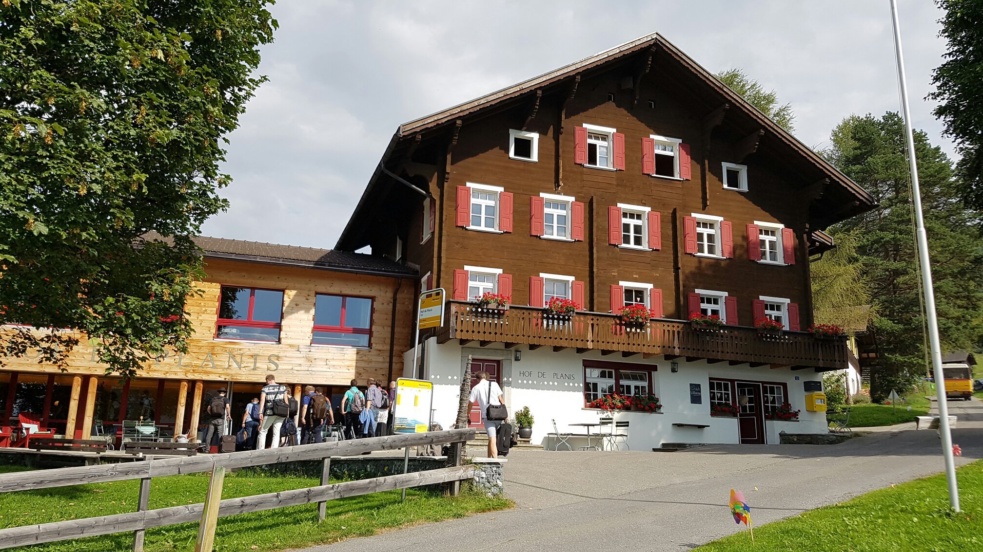 Hof de Planis-官方