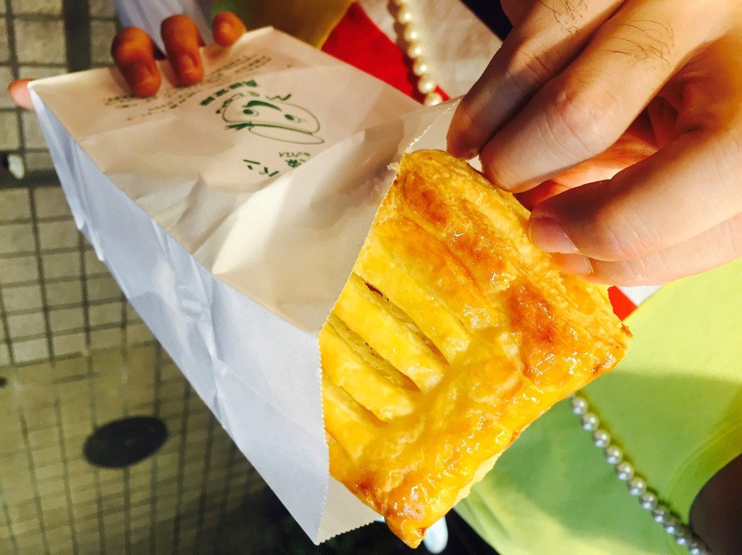 焼き立てメロンパン 月島久栄