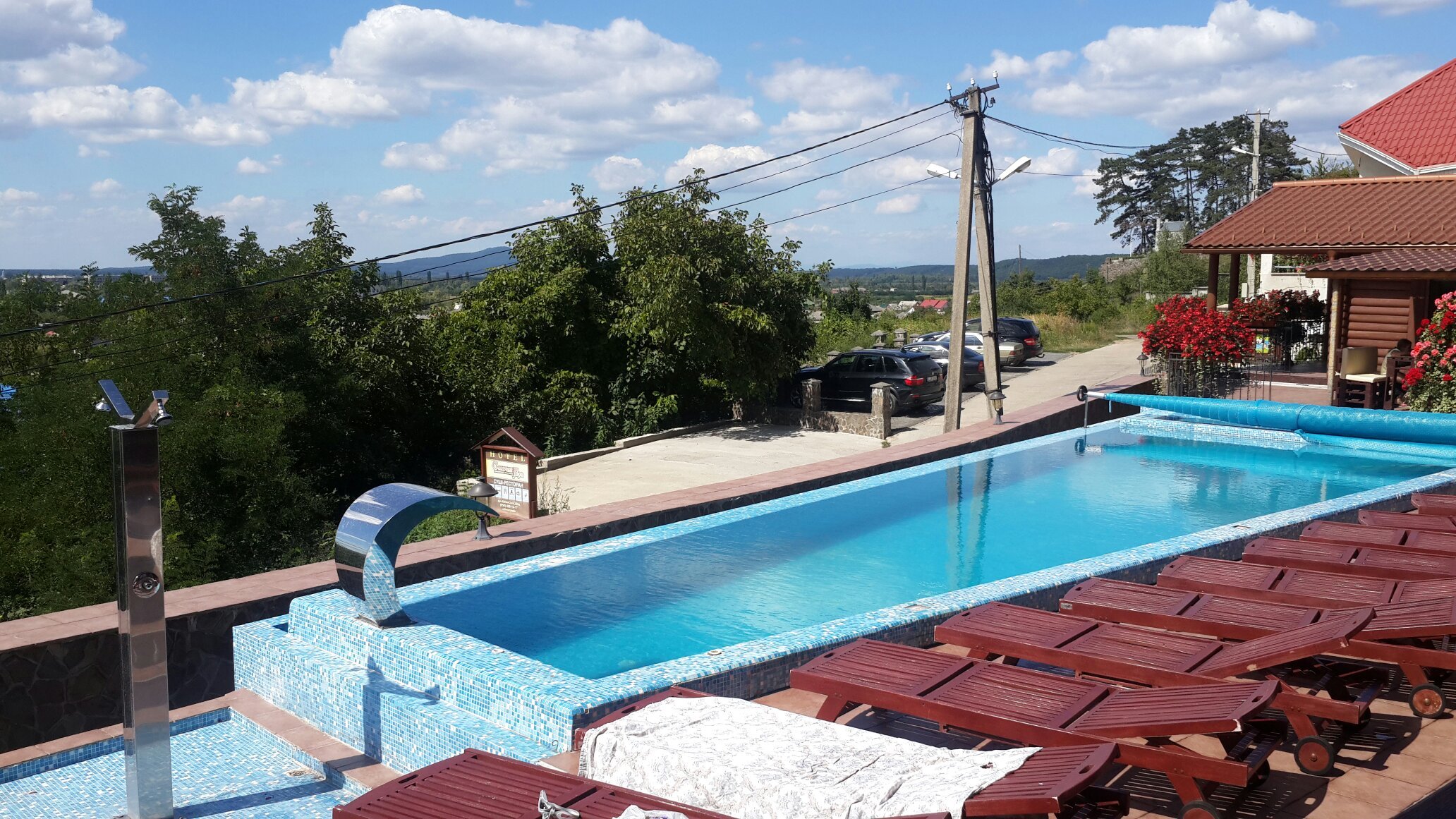 Sunny Mountain Hotel-官方