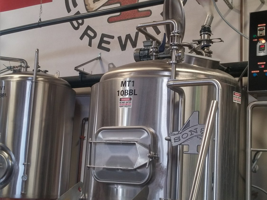 Four Sons Brewing-亨廷顿海滩必去景点