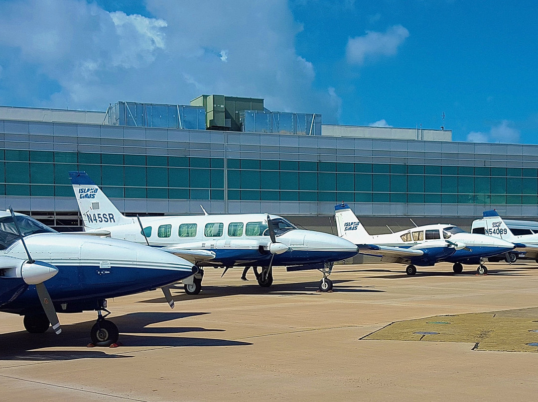 Island Birds Air Charter-Beef Island必去景点