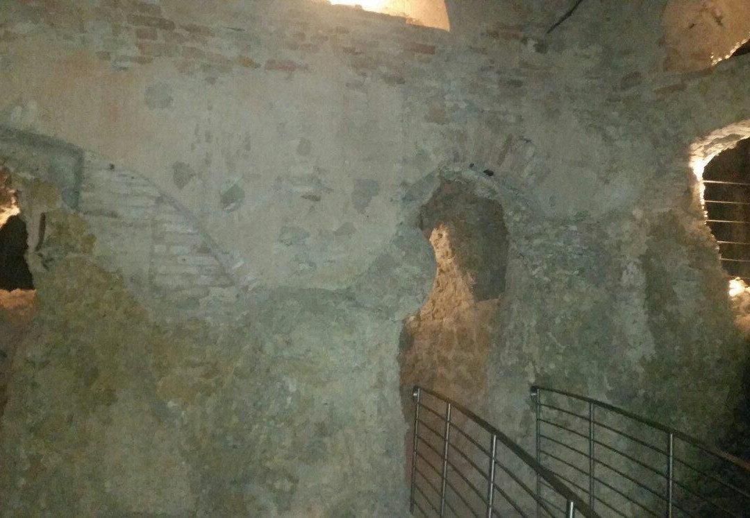 Castelletto e Grotte del Belvedere-米兰诺必去景点