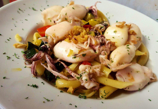 Le Chabada Pau主图