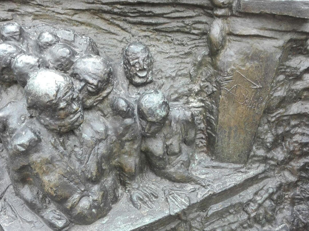 Gedenkrelief zur Würdigung historischer Ereignisse auf dem Markt zu Leipzig-莱比锡必去景点