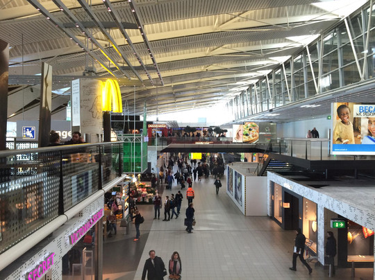 McDonald's Airport Schiphol McDrive Noord