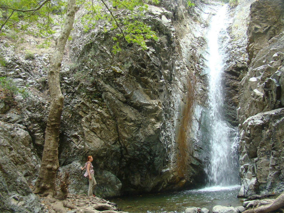 Millomeris Waterfall景点图片