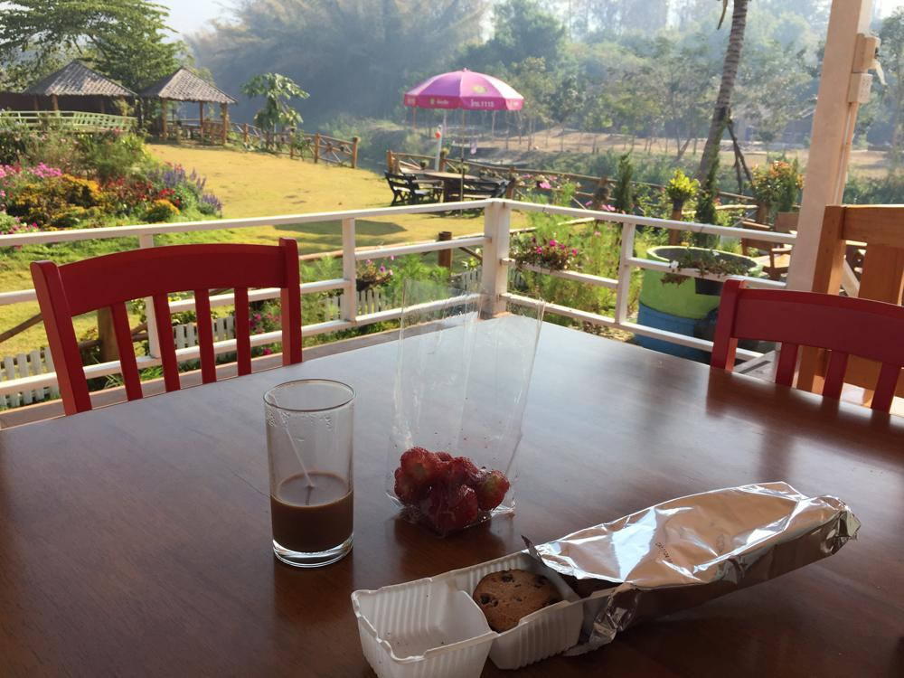 普罗岛度假酒店主图