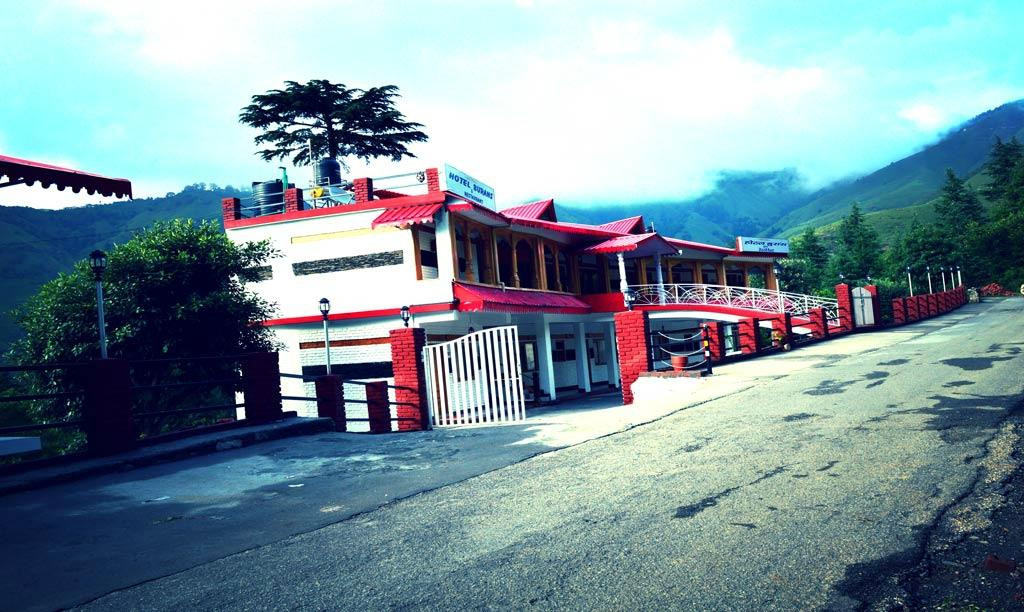 Chakrata酒店住宿-Hotel Burans