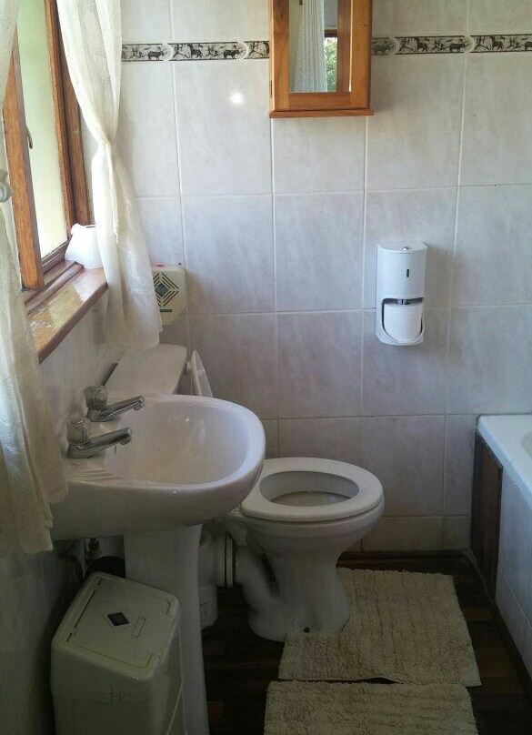 Eagle Waters Wildlife Resort-Broederstroom必去景点