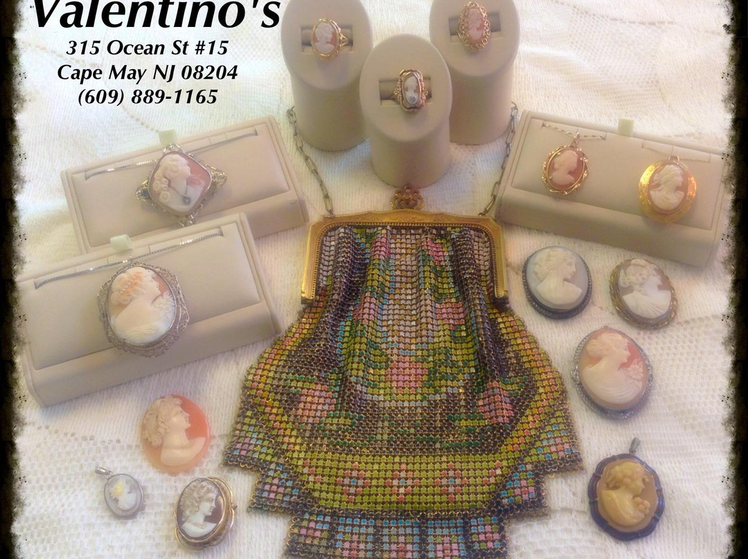 Valentino's景点图片