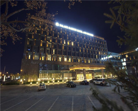 朗丽兹西山花园酒店 主图