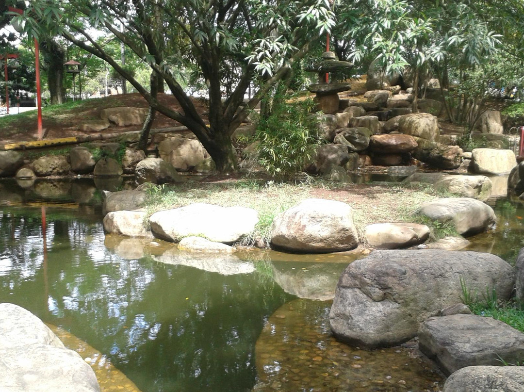 Praça dos Meninos-圣贝尔纳多-杜坎普必去景点