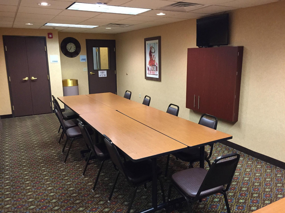 Acme酒店住宿-Holiday Inn Express & Suites Donegal By IHG