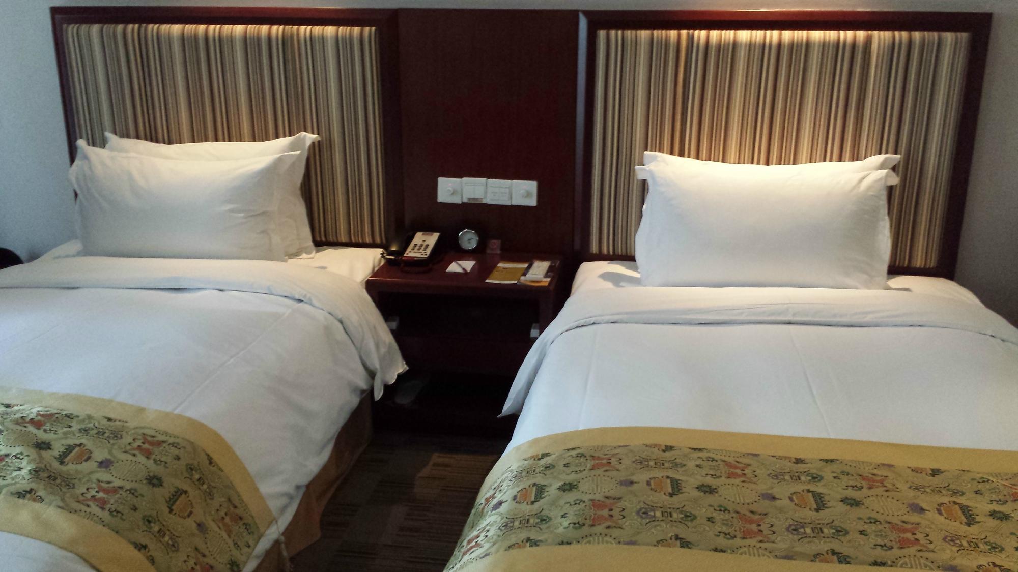 华腾美居酒店-客卧