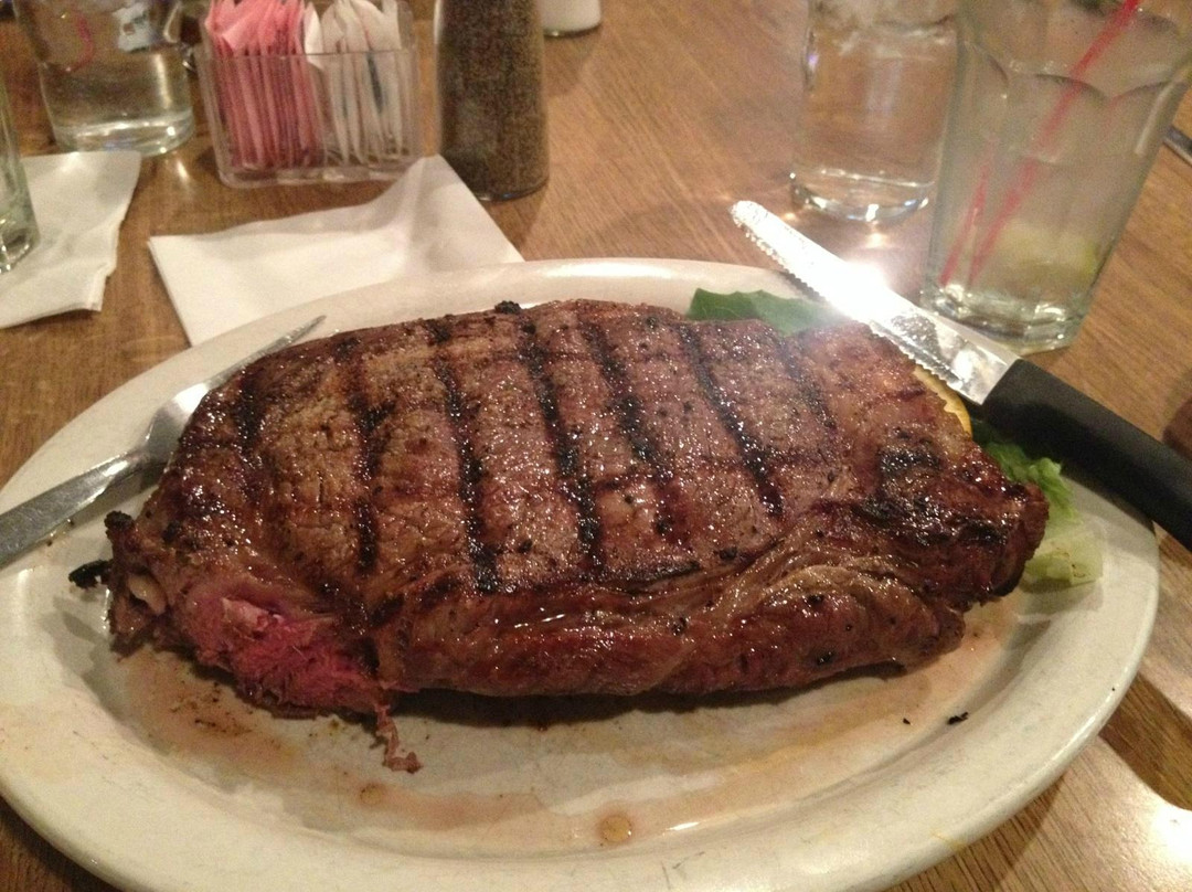 Meridy's Restaurant & Lounge