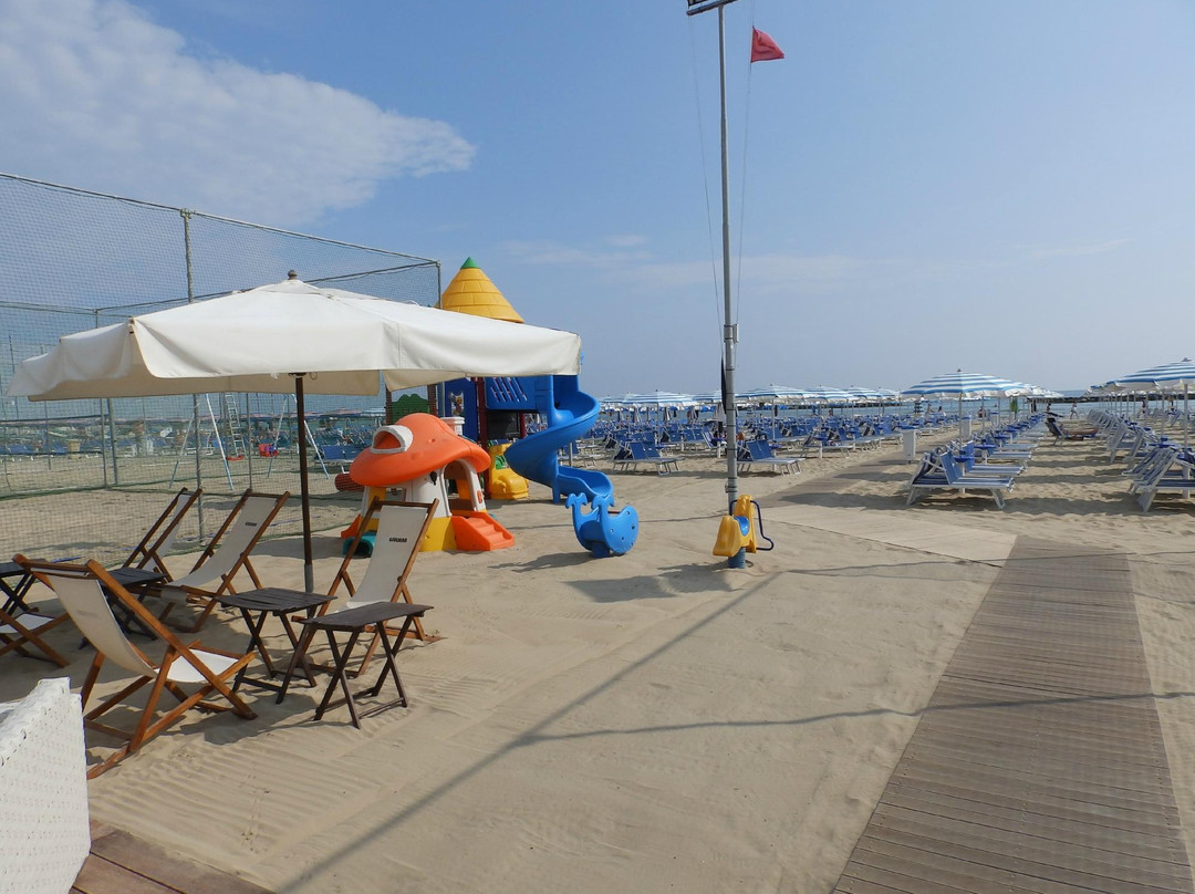 Bagni Giuliana 12-塞尼加利亚必去景点