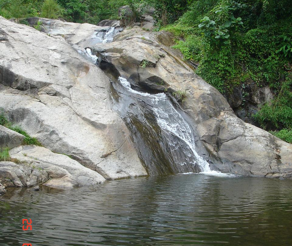 Mor Paeng Waterfall-拜县必去景点