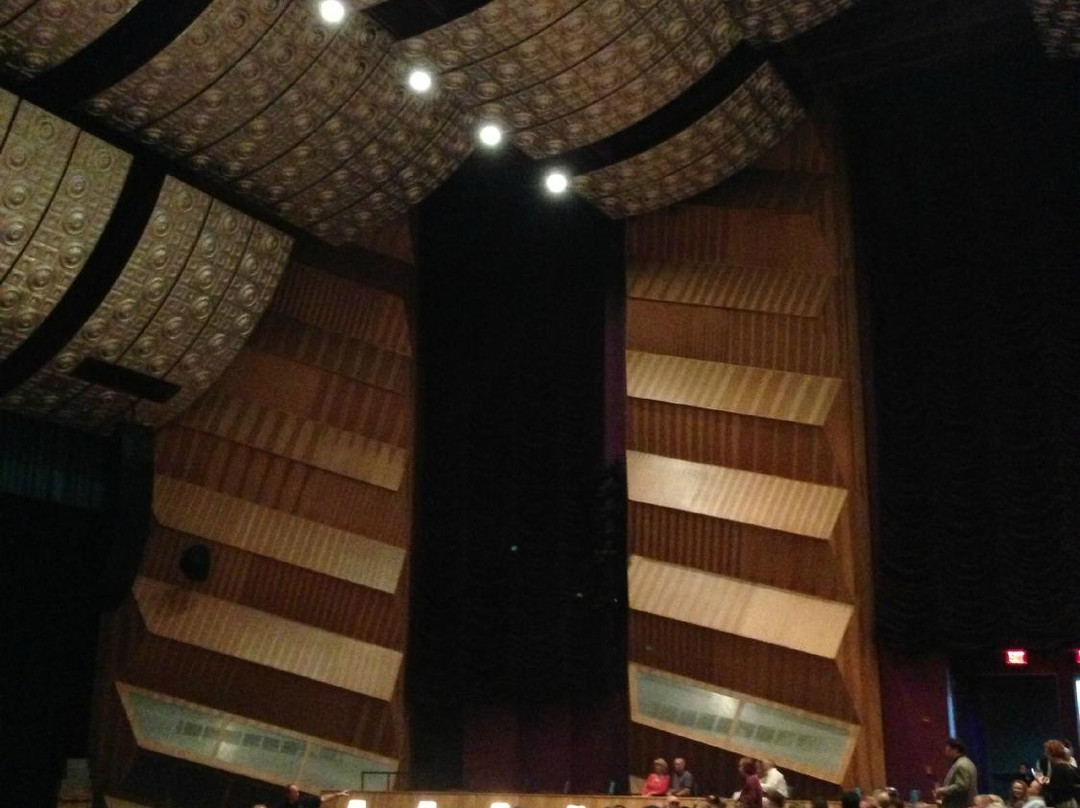 The Southern Kentucky Performing Arts Center-SKyPAC-鲍灵格林必去景点