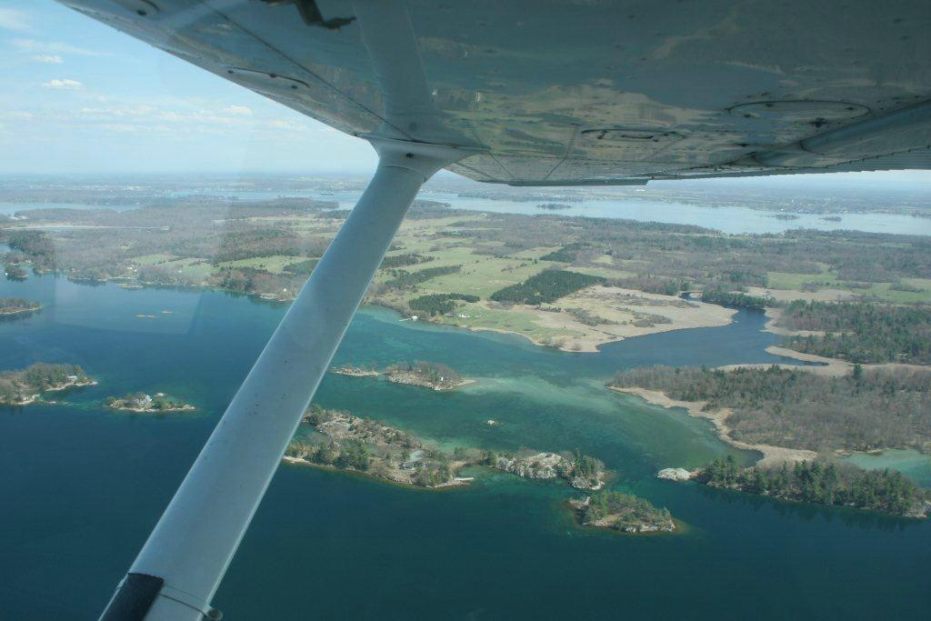 Kingston Flying Club景点图片