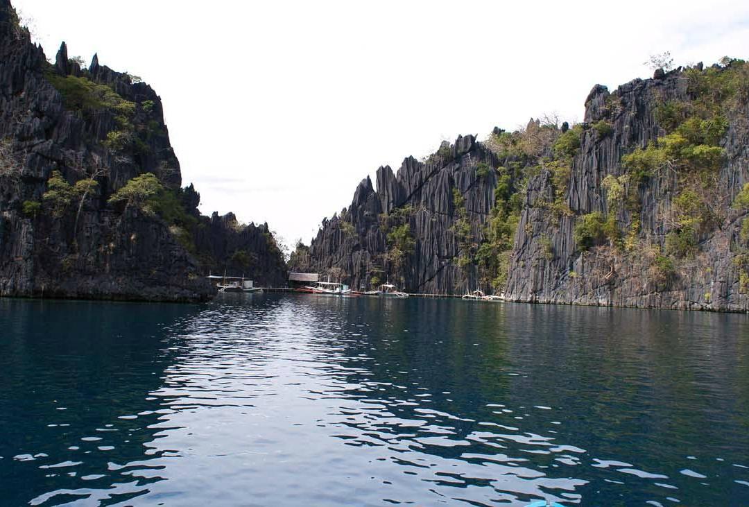 Barracuda Lake-科隆必去景点