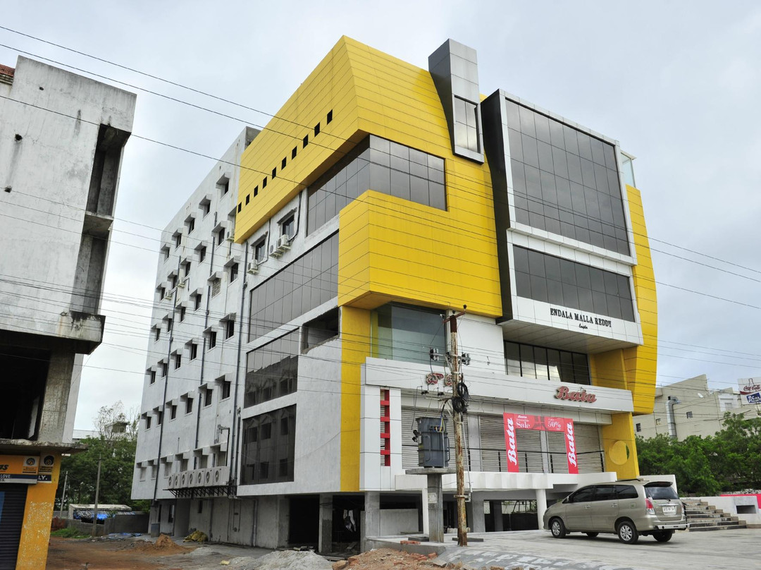 Super OYO Capital O Raaga Grand主图