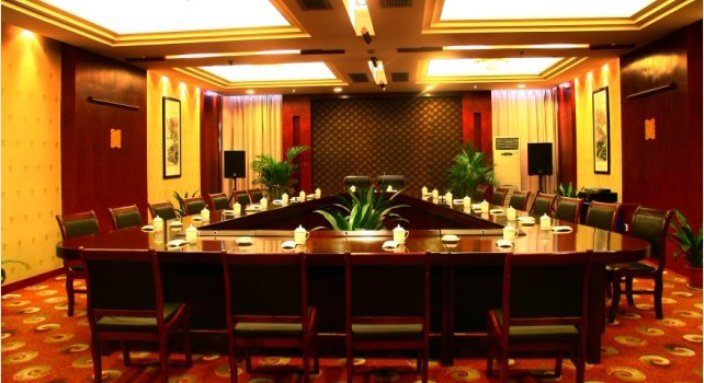 丽都大酒店主图