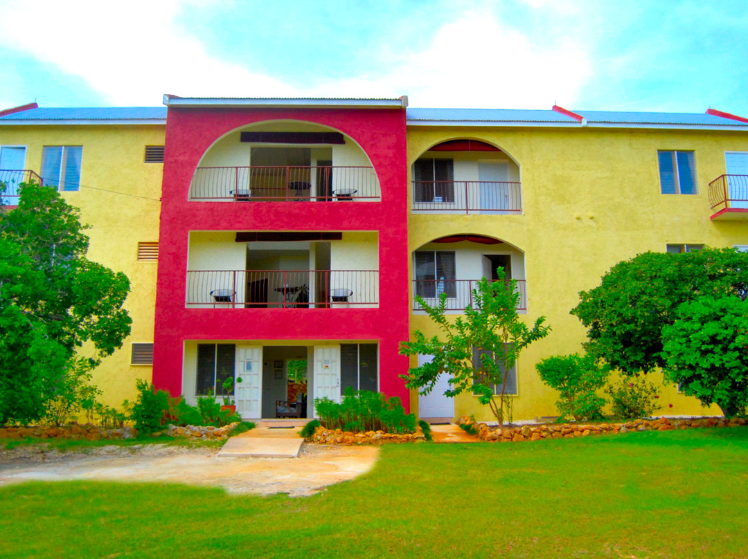 Two Seasons Guest House主图