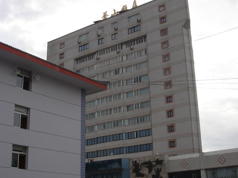 大理苍山饭店主图