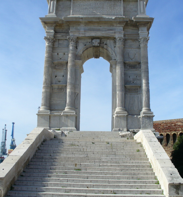 Arco di Traiano-安科纳必去景点