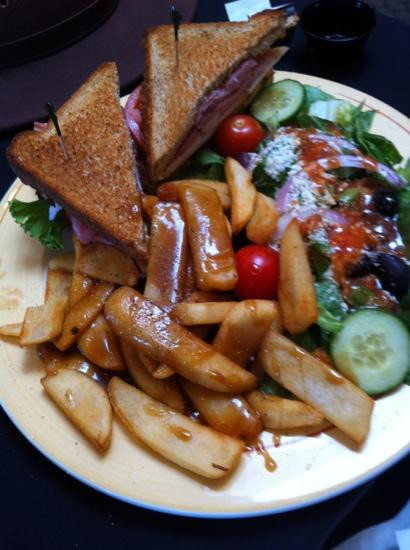 Elrose餐馆和美食-Highway Host Family Restaurant