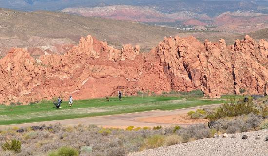 Sky Mountain Golf Course-哈里肯必去景点