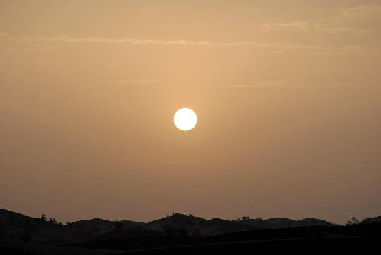 Tinfou Dunes-扎古拉必去景点