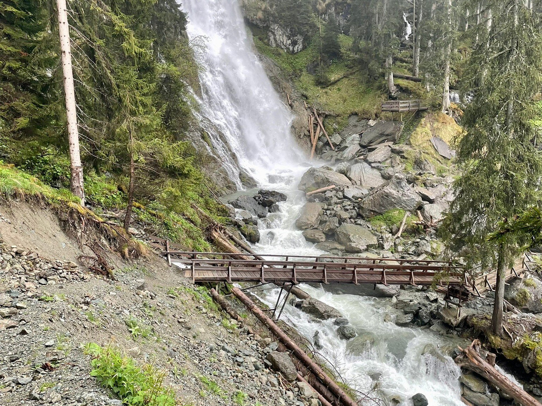 Sintersbacher Wasserfall景点图片