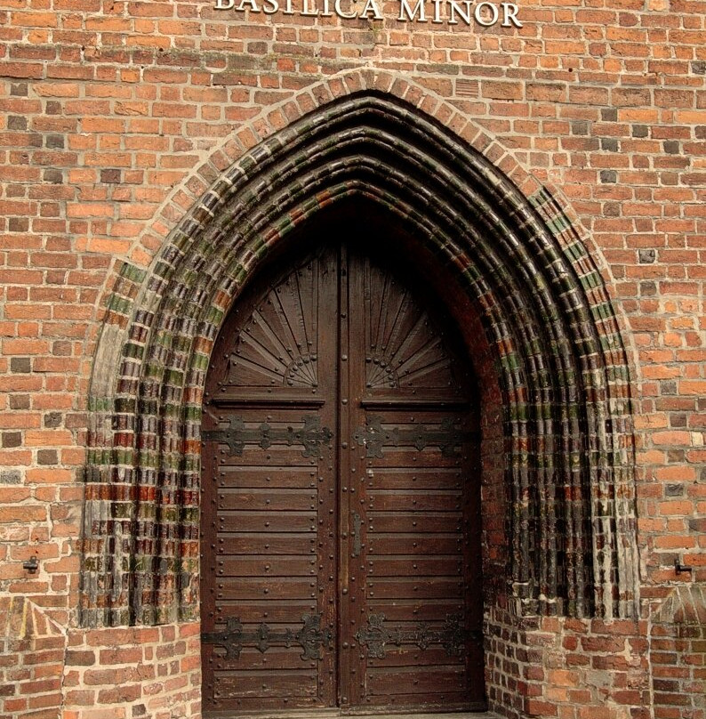 Bazylika Matki Bożej Pocieszenia i św. Stanisława Biskupa景点图片