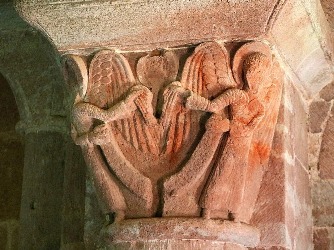 Eglise Saint Pierre de Bessuéjouls-Espalion必去景点