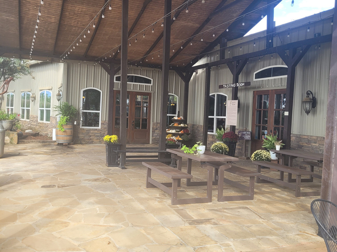 Enoch's Stomp Vineyard & Winery-Harleton必去景点