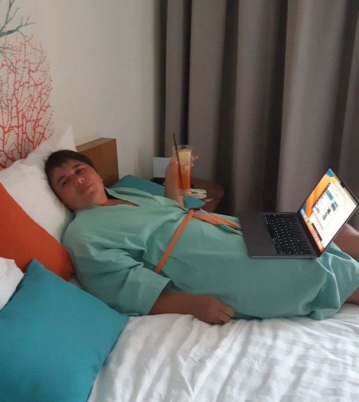 普吉岛班德拉海滩度假酒店主图
