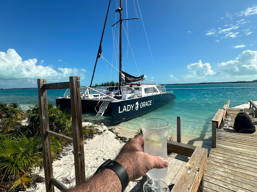 Lady Grace Catamaran-格雷斯湾必去景点