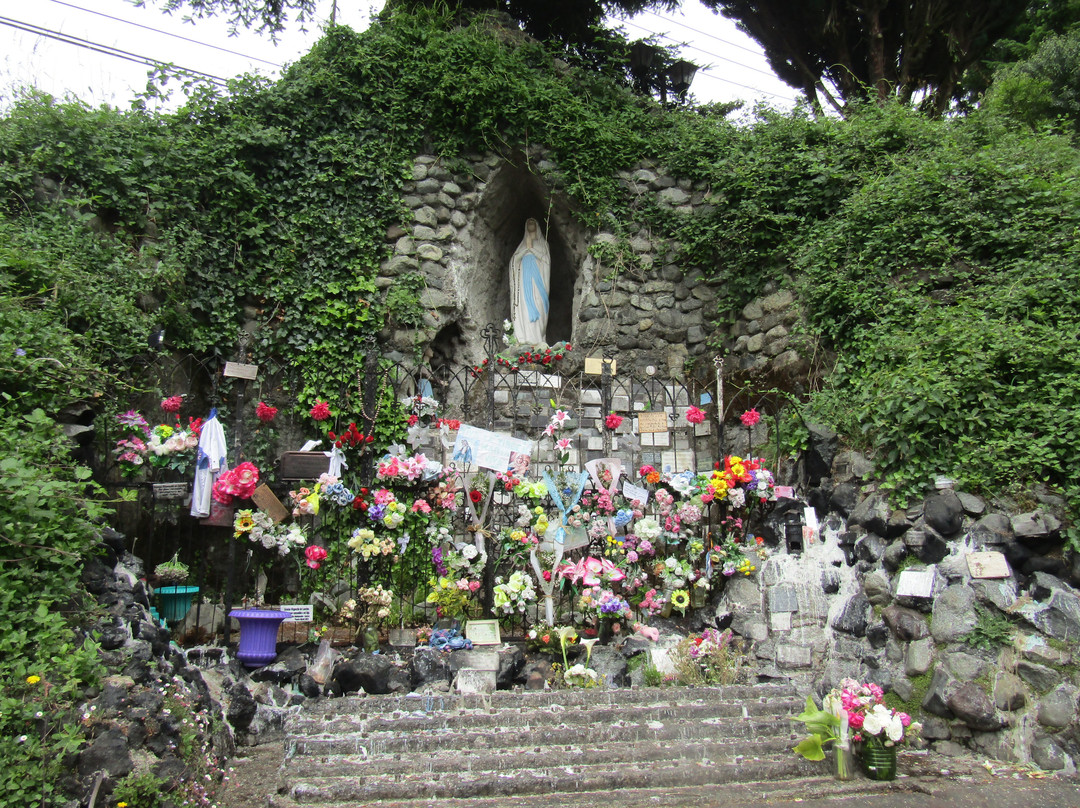 Gruta de Lourdes-巴拉斯港必去景点