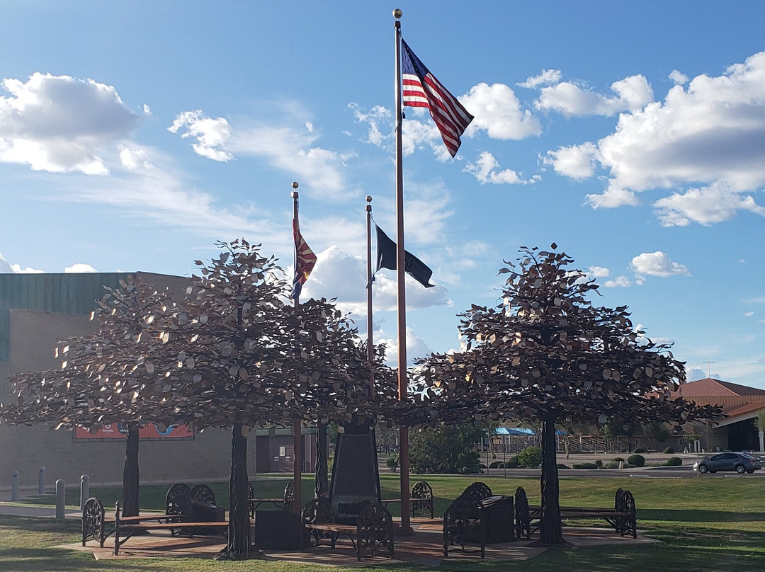 Veterans Memorial-格兰岱尔必去景点