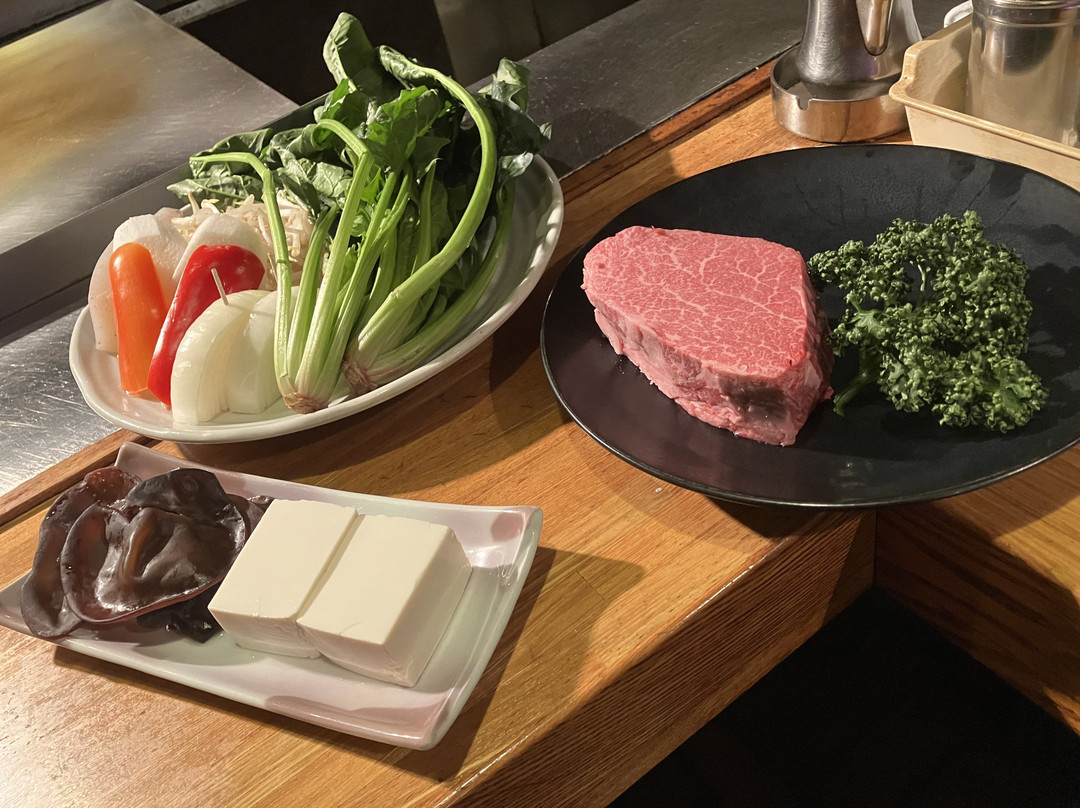 ステーキハウス シャロレ