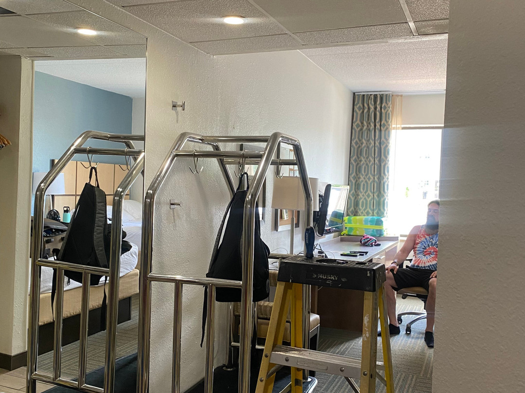 Candlewood Suites Grand Rapids Airport by IHG主图