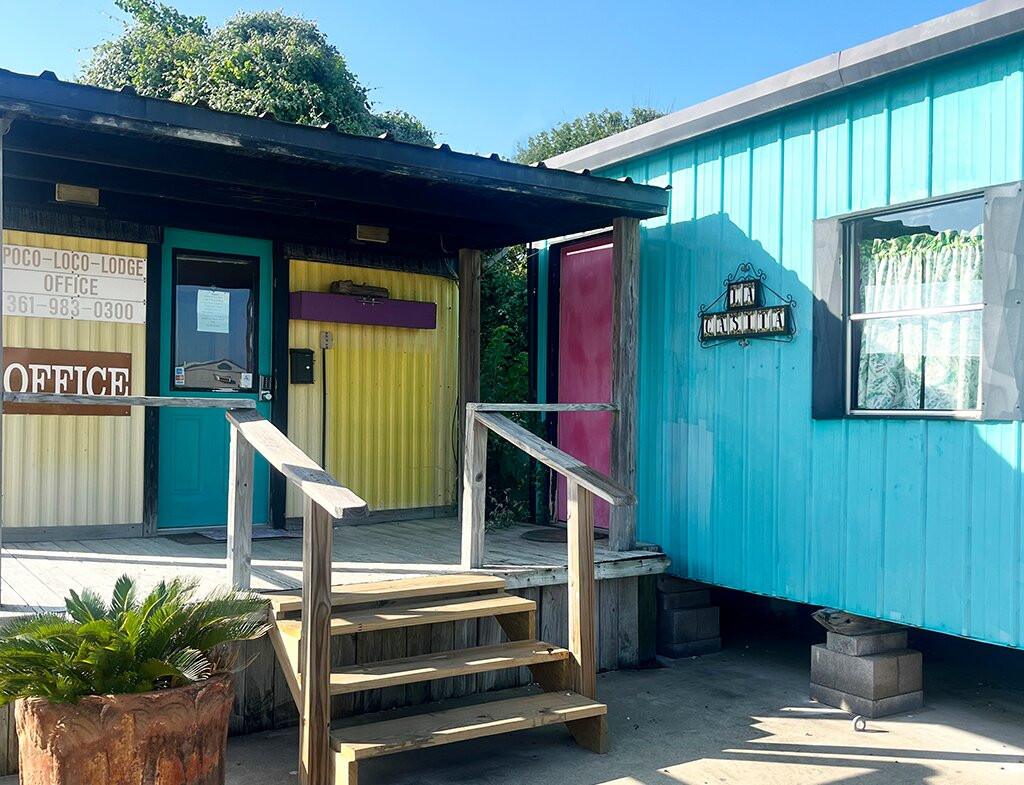 Poco Loco Lodge主图