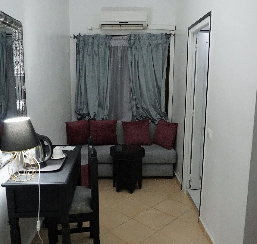 帕拉多尔酒店主图