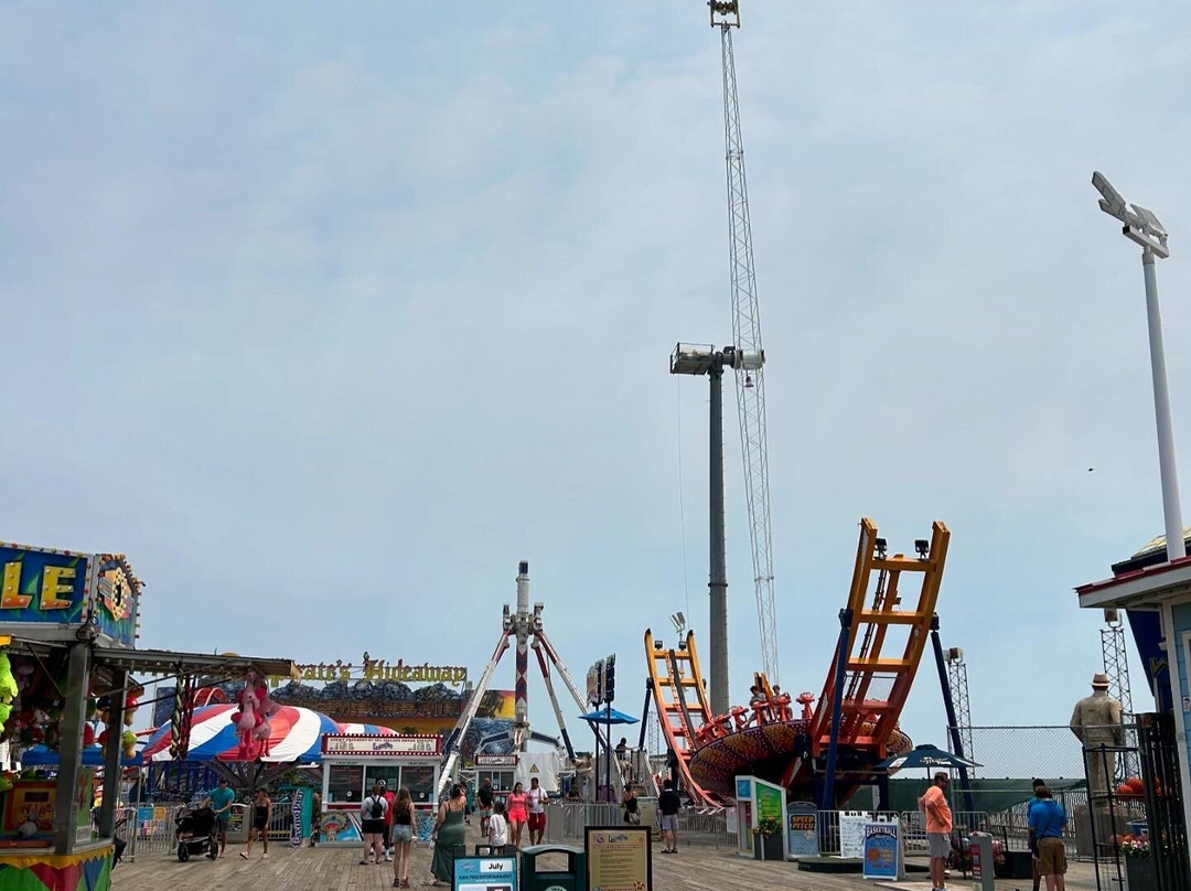 Breakwater Beach Waterpark景点图片