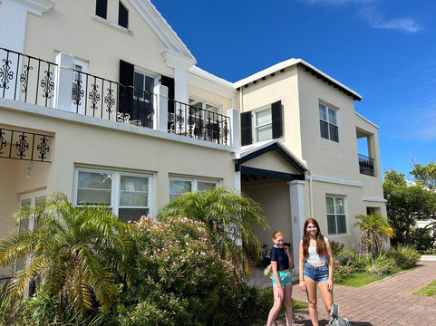 艾格山庄园旅馆主图