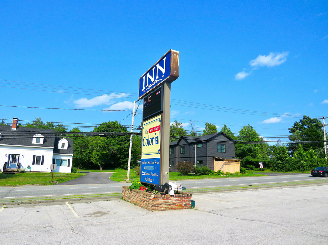 Colonial Inn Ellsworth主图