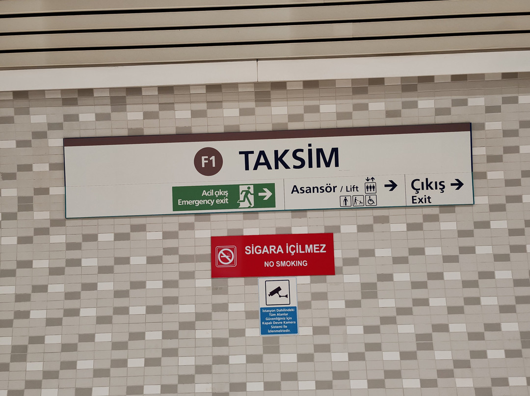 Funicular-伊斯坦布尔必去景点