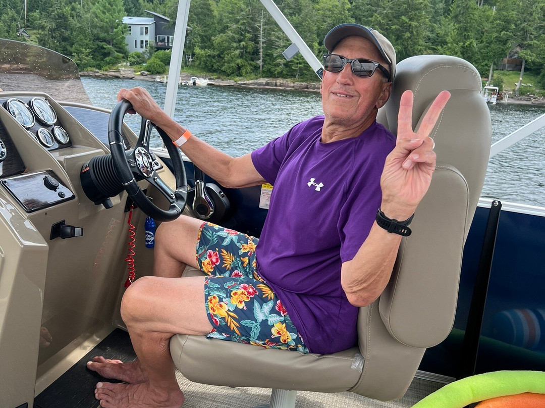 Schroon Lake Marina景点图片