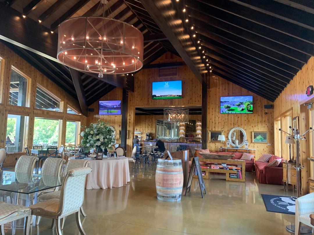 Tasting Room & Taphouse at Mount Ida Reserve-夏洛茨维尔必去景点